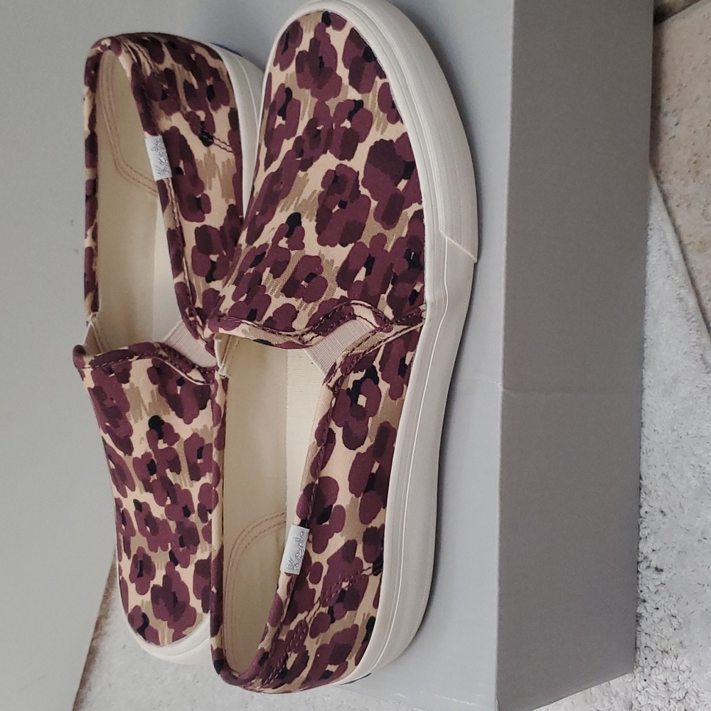 New slip on keds